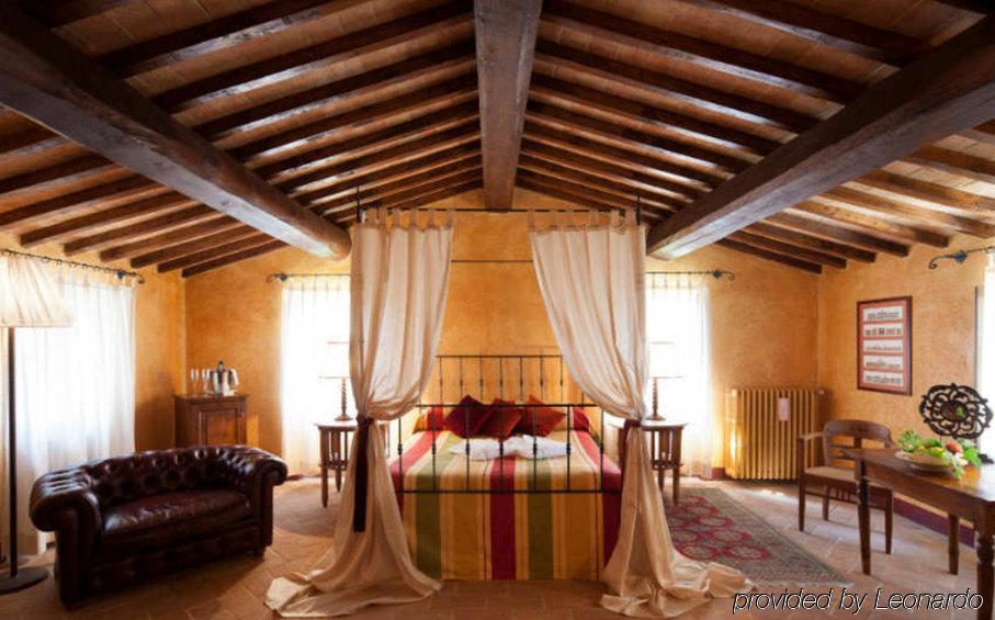 Tenuta Di Canonica Тоди Екстериор снимка